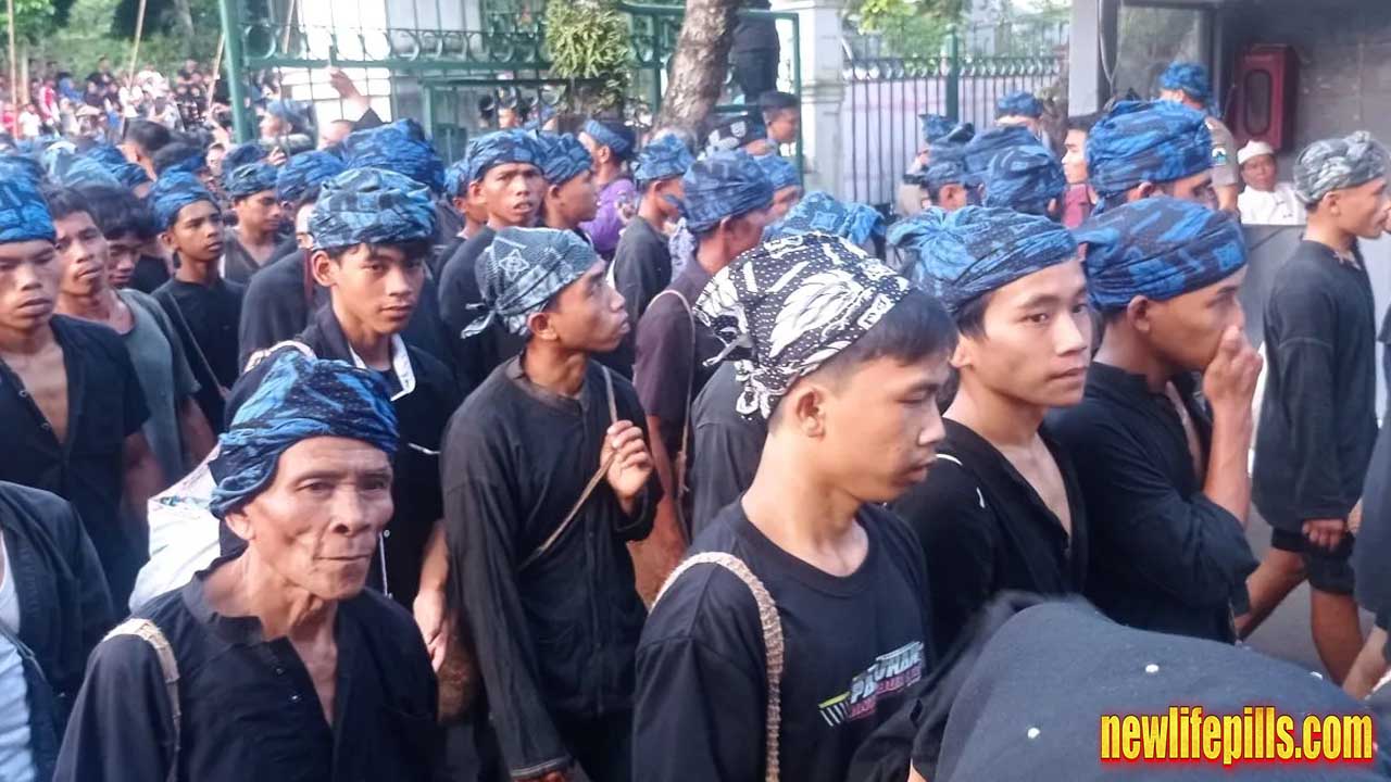 Ribuan warga Badui gelar upacara Seba lagi, kali ini di Kota Serang