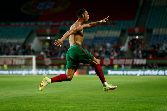 Ronaldo Incar Tambahan Rekor Gol Baru