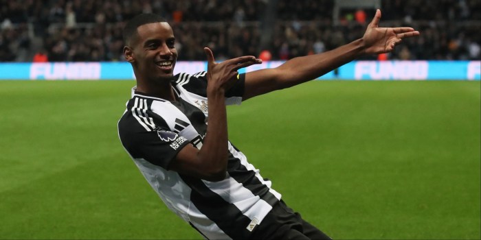 Alexander Isak Siap Debut di Liverpool, Senyum Lebar Saat Bersama Timnas Swedia