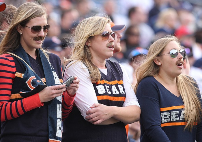 Ashton Kutcher Ramalkan Bears 12 5 Fans NFL Heboh Bisa Jadi Nyata
